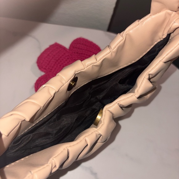 Small Cream Handbag - Picture 6 of 6